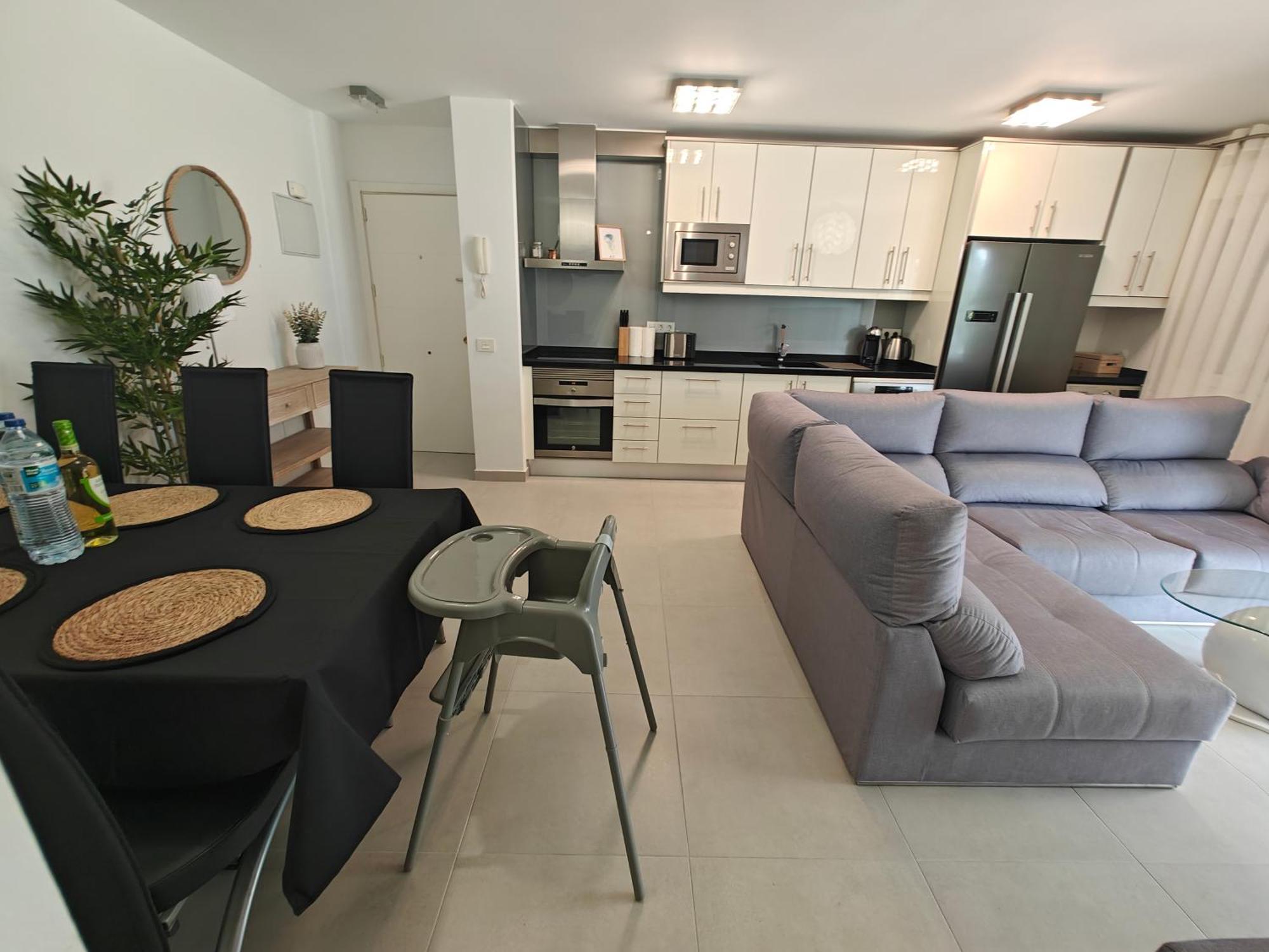 Sun Apartment - 3 Bedrooms, Priv Parking, Pool, Ac, Tv Channels, Fibre Net Los Cristianos  Exterior foto